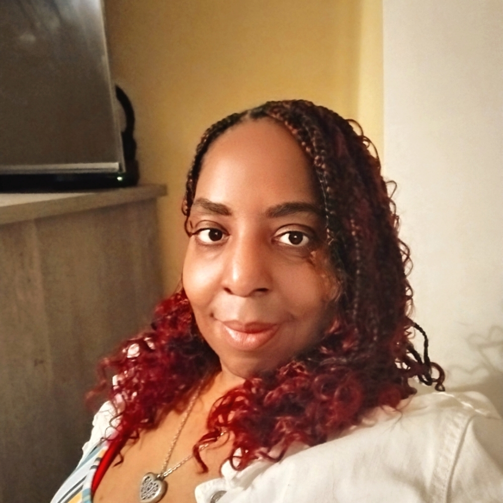Meet your Posher, Sharonda